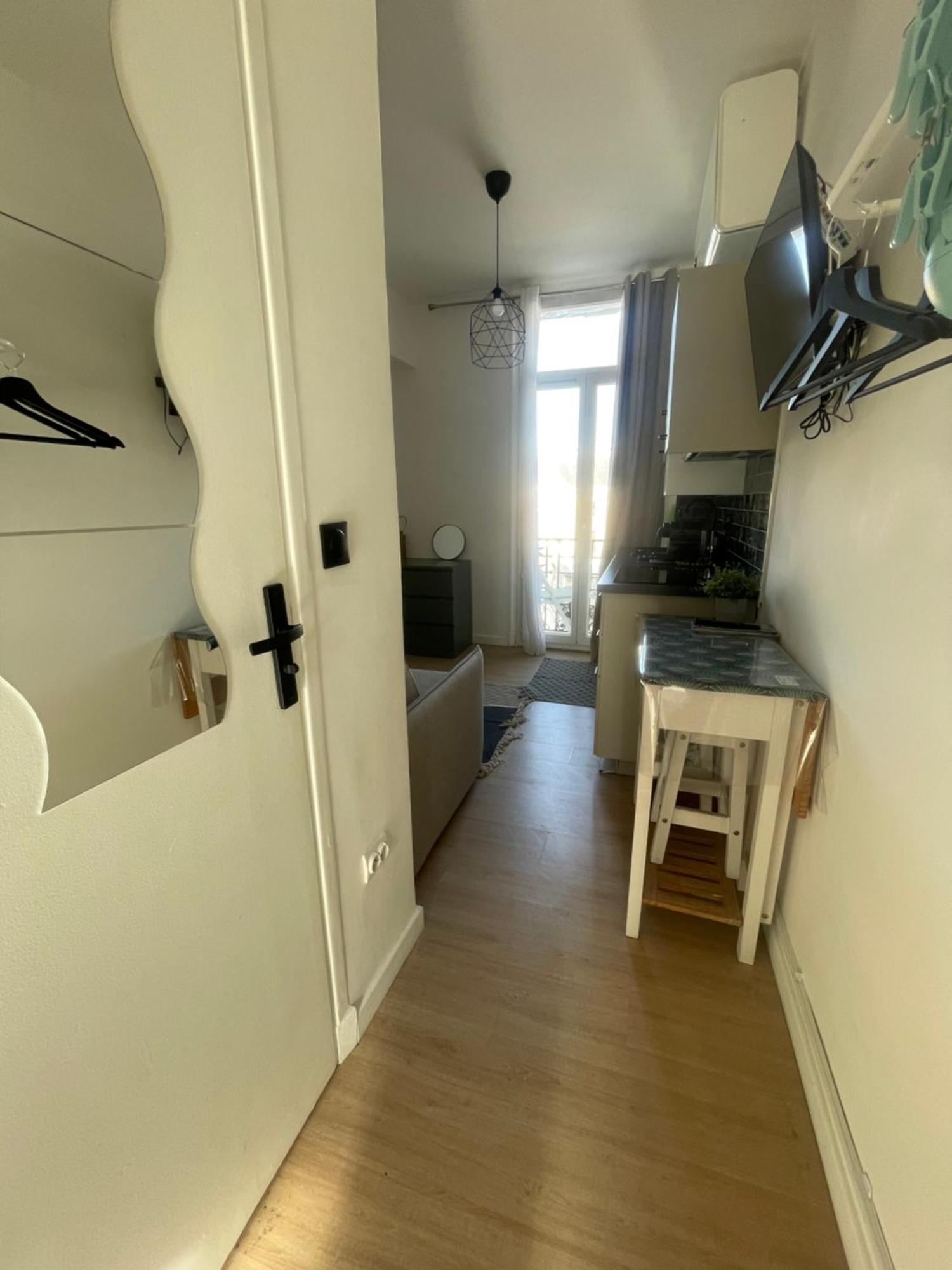 Cosy Studio En Face De La Gare Nizza Esterno foto