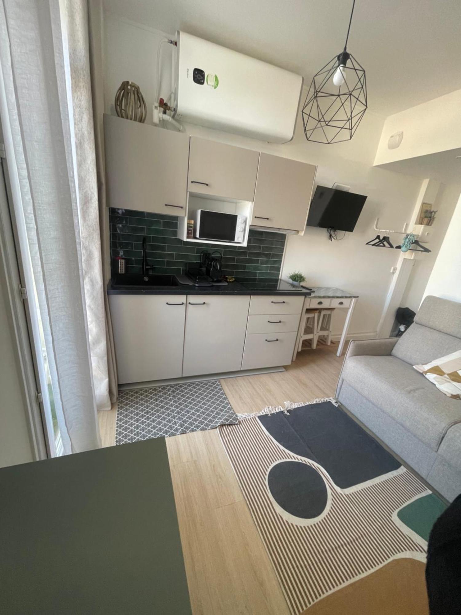 Cosy Studio En Face De La Gare Nizza Esterno foto